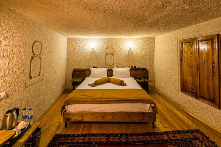 Room 21 of 179