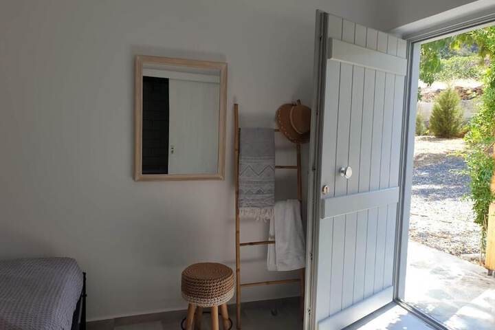 Room 16 of 127