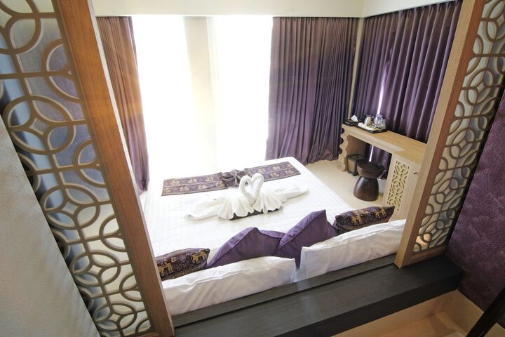 Room 25 of 167