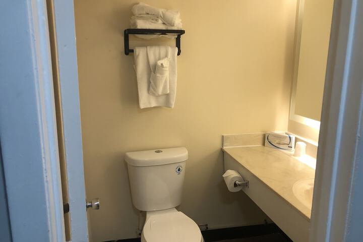 Room 40 of 54