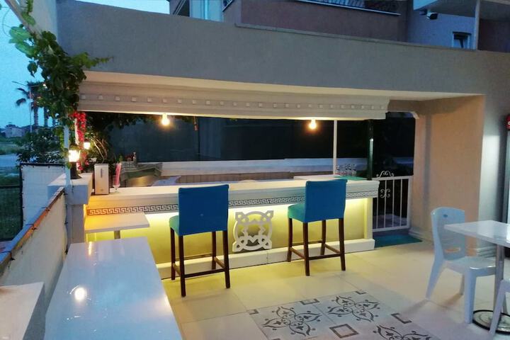 Lounge 61 of 67