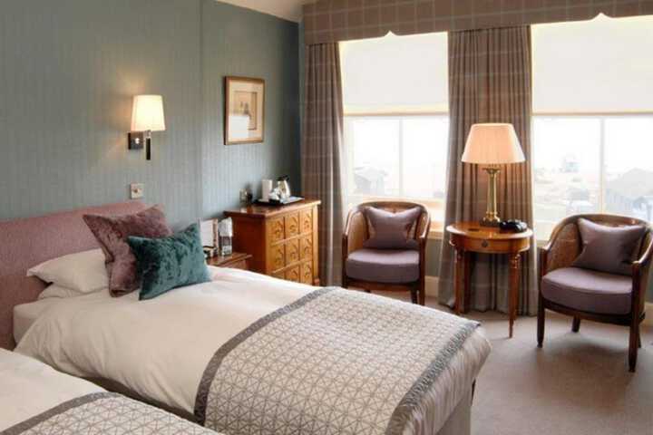 Room 15 of 35