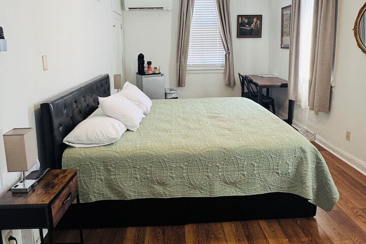 Room 21 of 58
