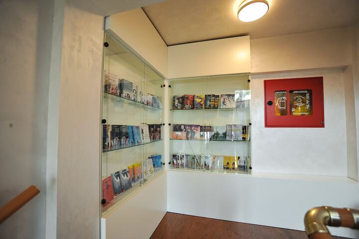Gift Shop 52 of 103
