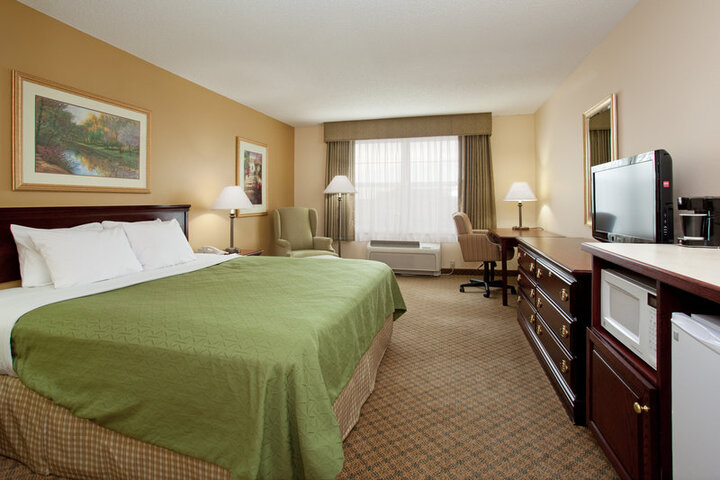 Photo of Country Inn & Suites Intl. Airport