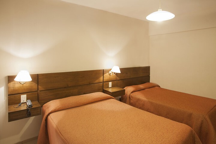 Room 19 of 44