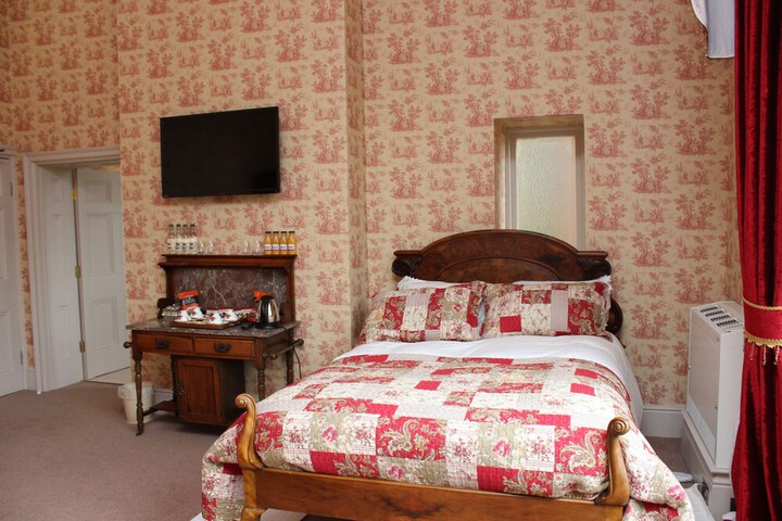 Room 18 of 73