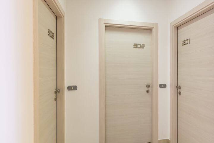 Ballroom/Hall 38 of 41