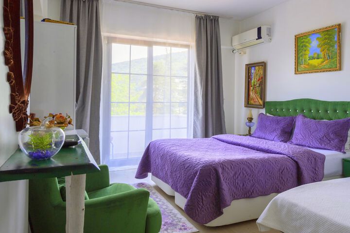Room 15 of 28