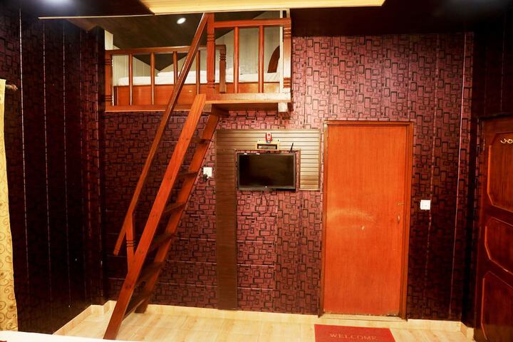 Room 20 of 66