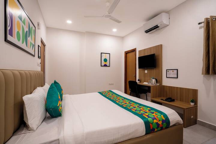 Room 15 of 42