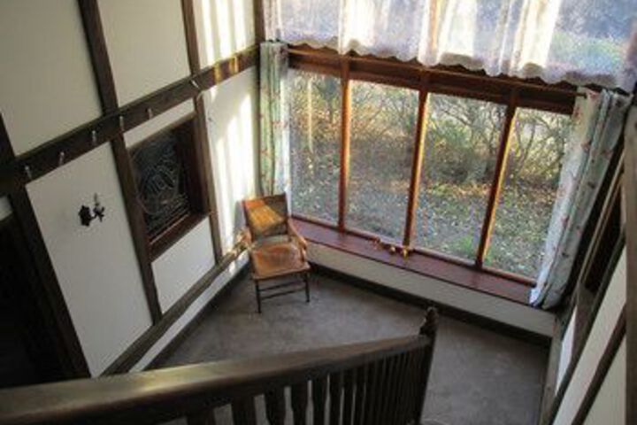 Room 5 of 7