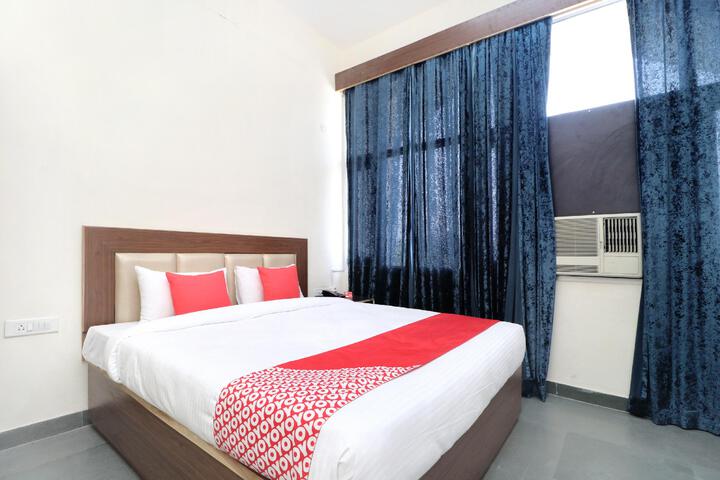 Room 3 of 5