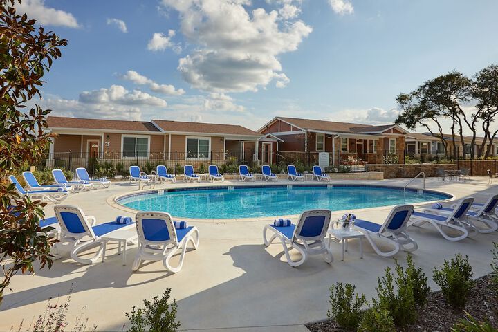 Pool 11 of 39