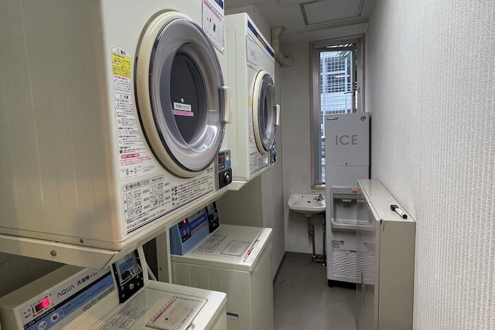 Room 13 of 22