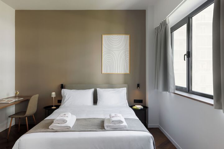 Room 48 of 89