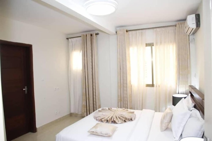 Room 15 of 130