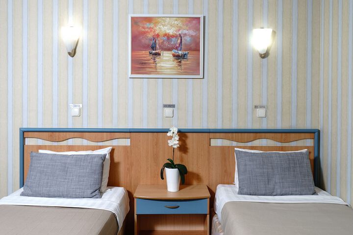 Room 20 of 66