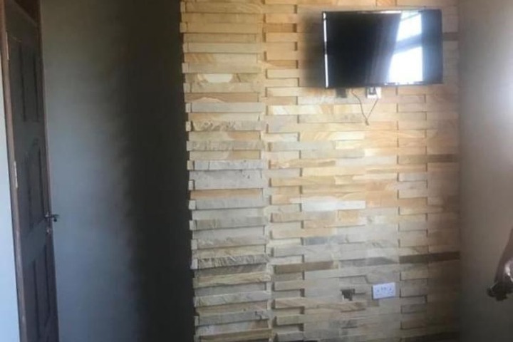 Room 10 of 56