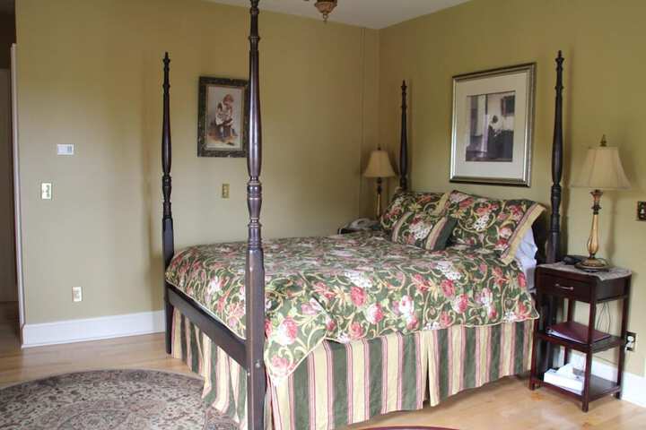 Room 15 of 51