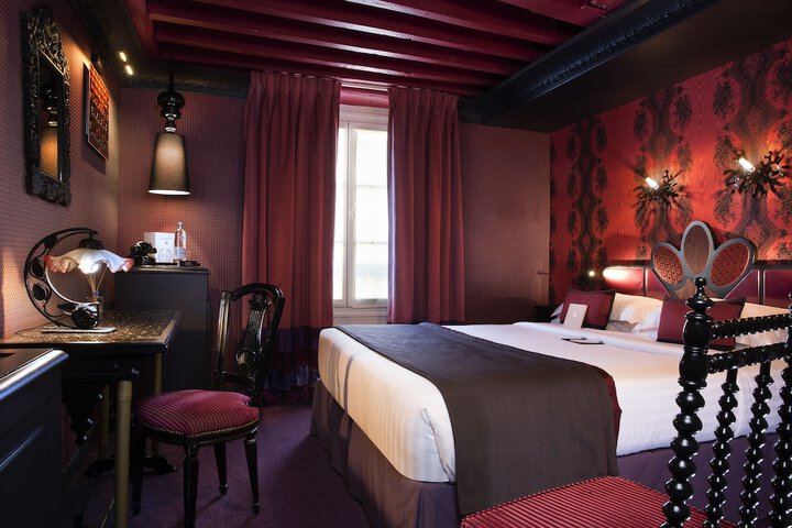 Room 17 of 73
