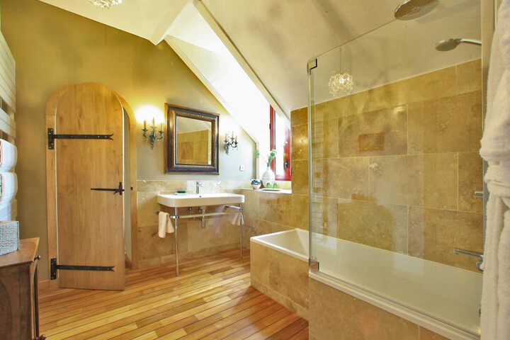 Bathroom Interior Photo
