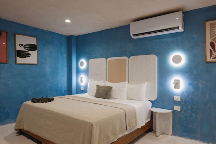 Room 14 of 51