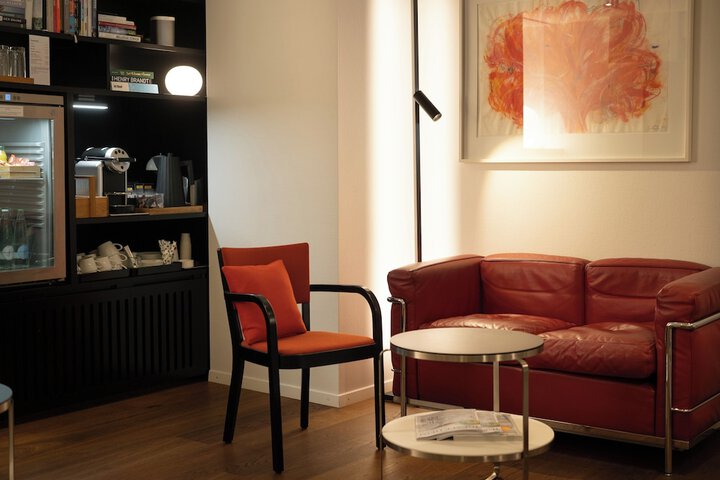 Guest Lobby