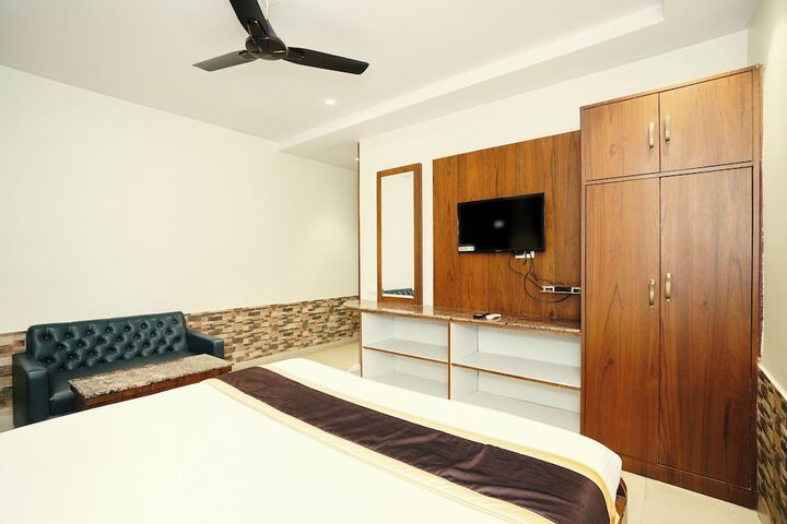 Room 25 of 80
