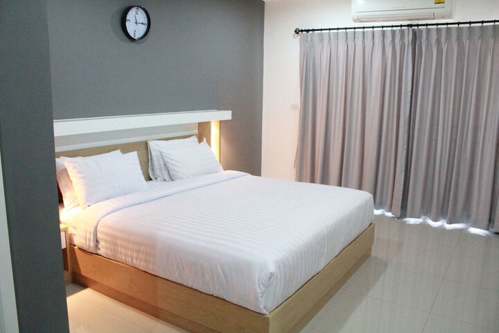 Room 8 of 45
