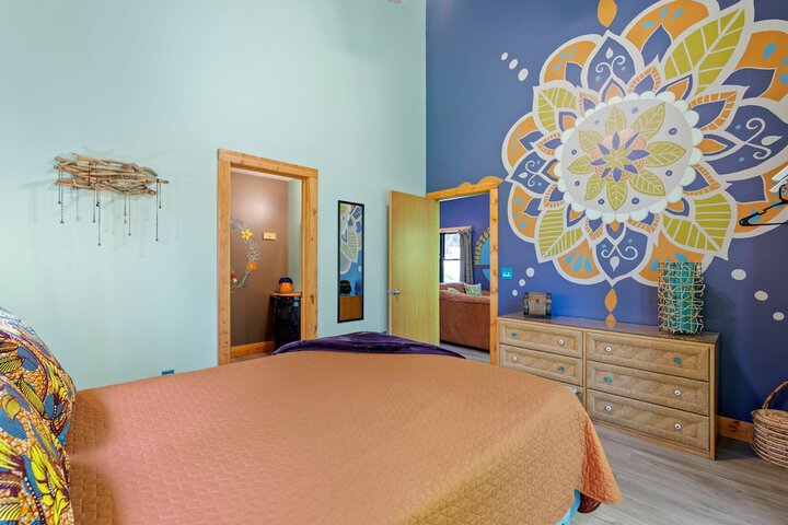 Room 15 of 37