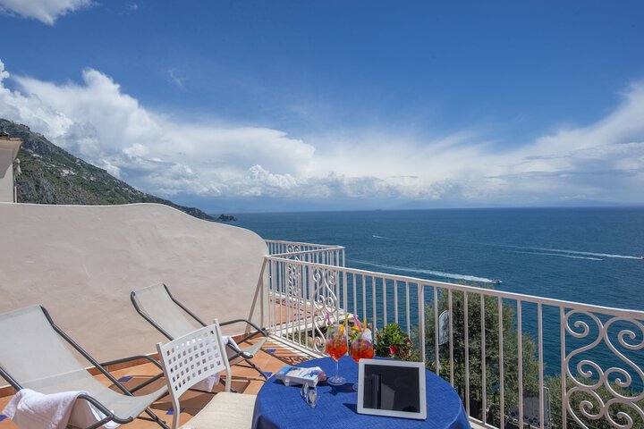 Sundeck 85 of 88
