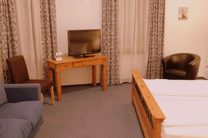 Room 25 of 47