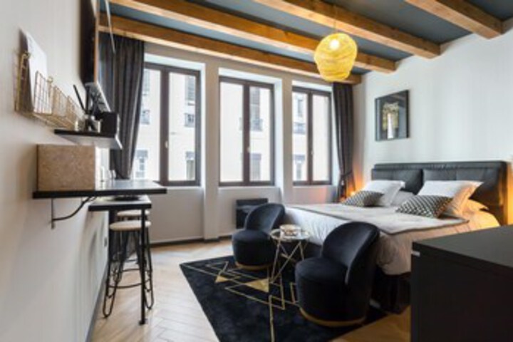 Room 71 of 74
