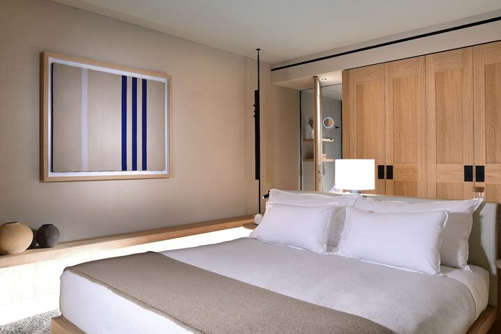 Room 9 of 75