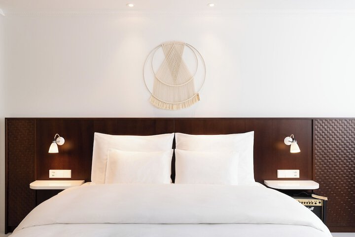 Room 21 of 84