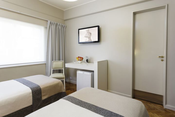 Room 16 of 41