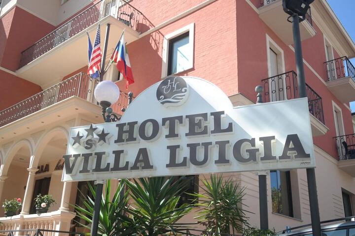 Hotel 51 of 55