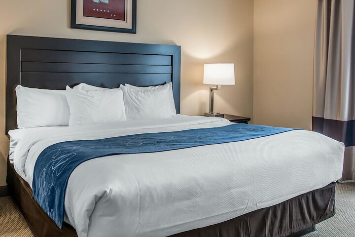 2 Queen Beds Suite (11 of 14)
