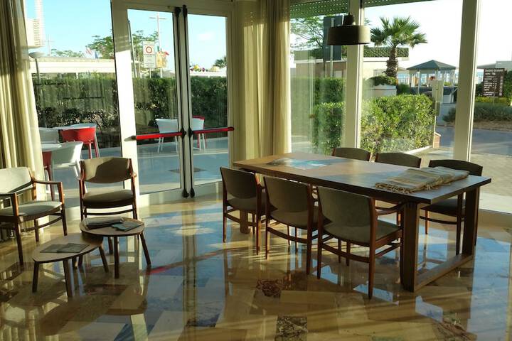 Hotel Interior 4 of 139