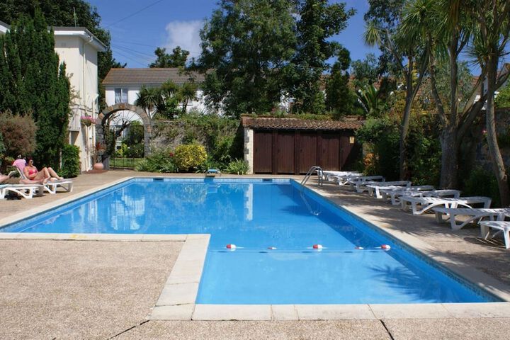 Pool 26 of 36