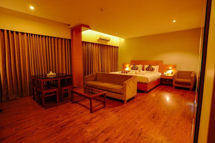 Room 8 of 38
