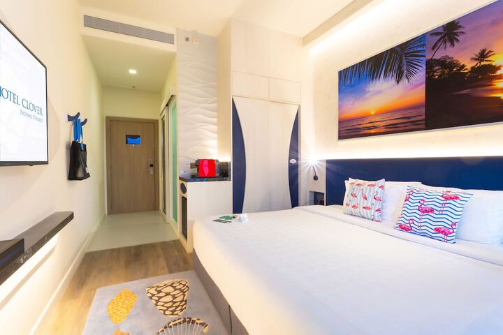 Room 14 of 158