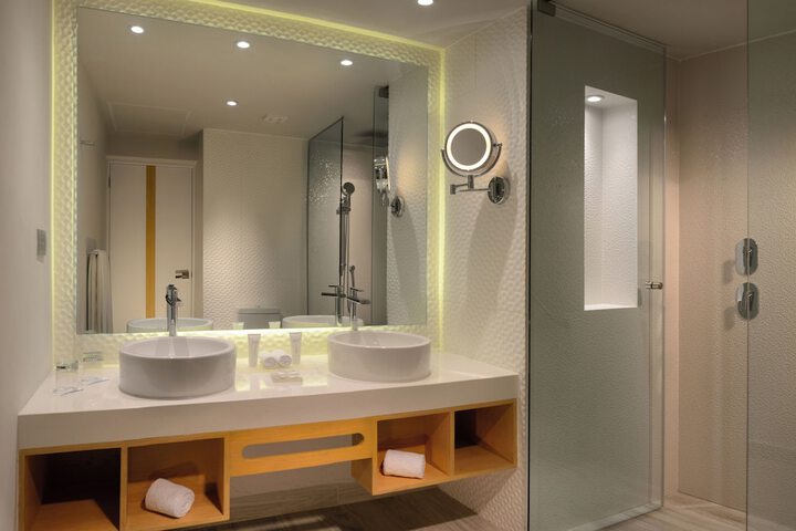 Clean Restrooms