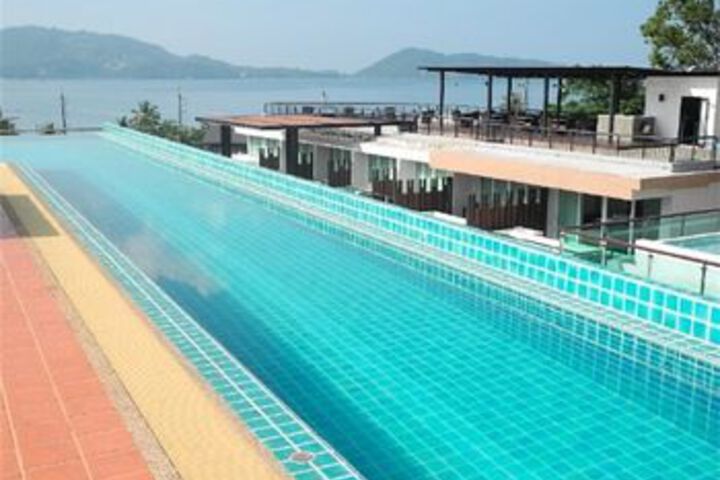 Pool 17 of 20