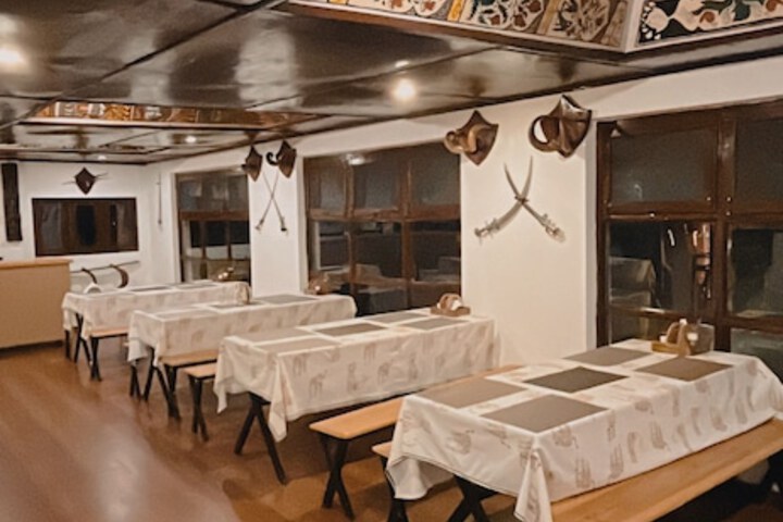 Dining 47 of 97