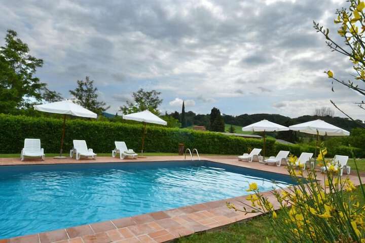 Pool 138 of 176