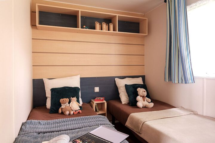 Room 8 of 54