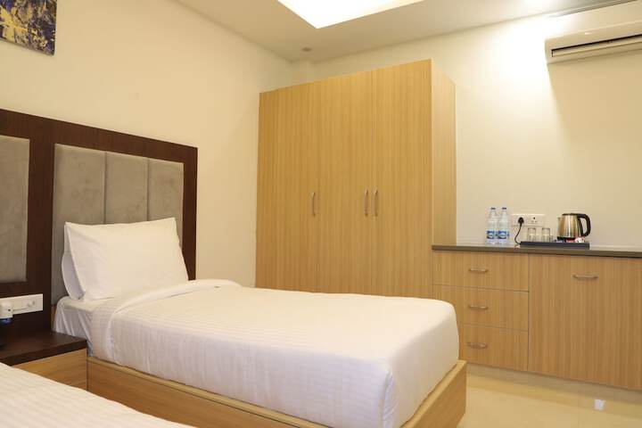 Room 3 of 24