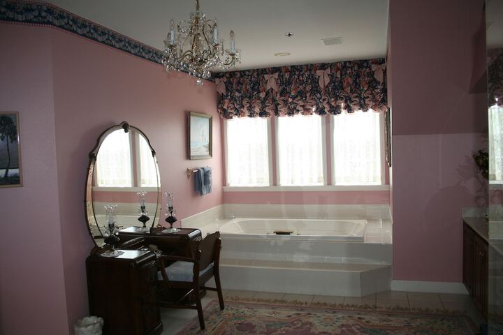 Hot Tub 50 of 84